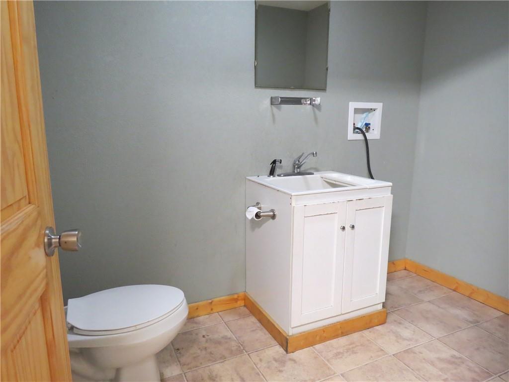 1201 N Alanthus Highway Property Photo 9