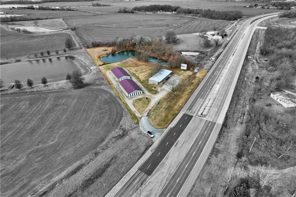 127 N 69 Highway Property Photo