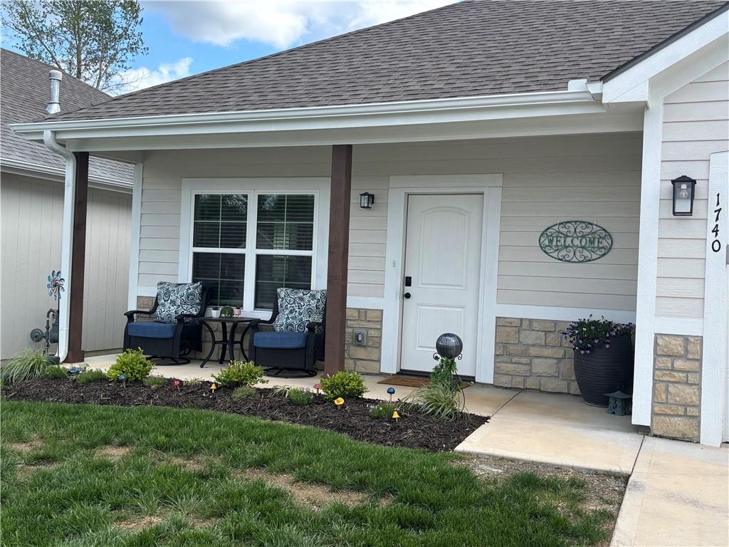 1740 S Park Drive Property Image