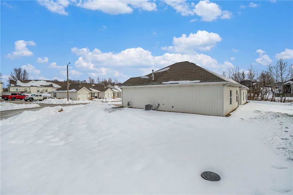 1740 S Park Drive Property Photo 21