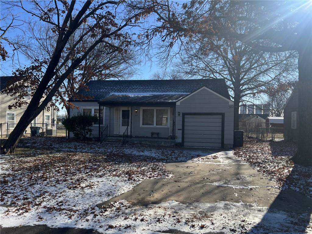605 W Hickory Street Property Photo