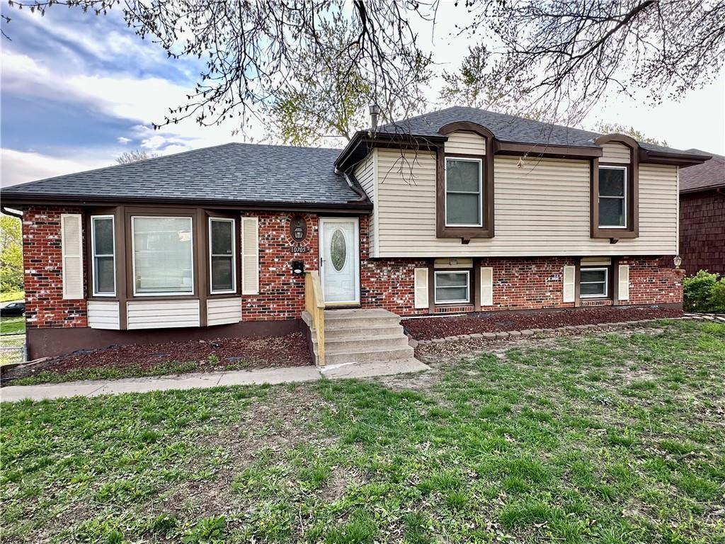 10705 Beacon Avenue Property Photo
