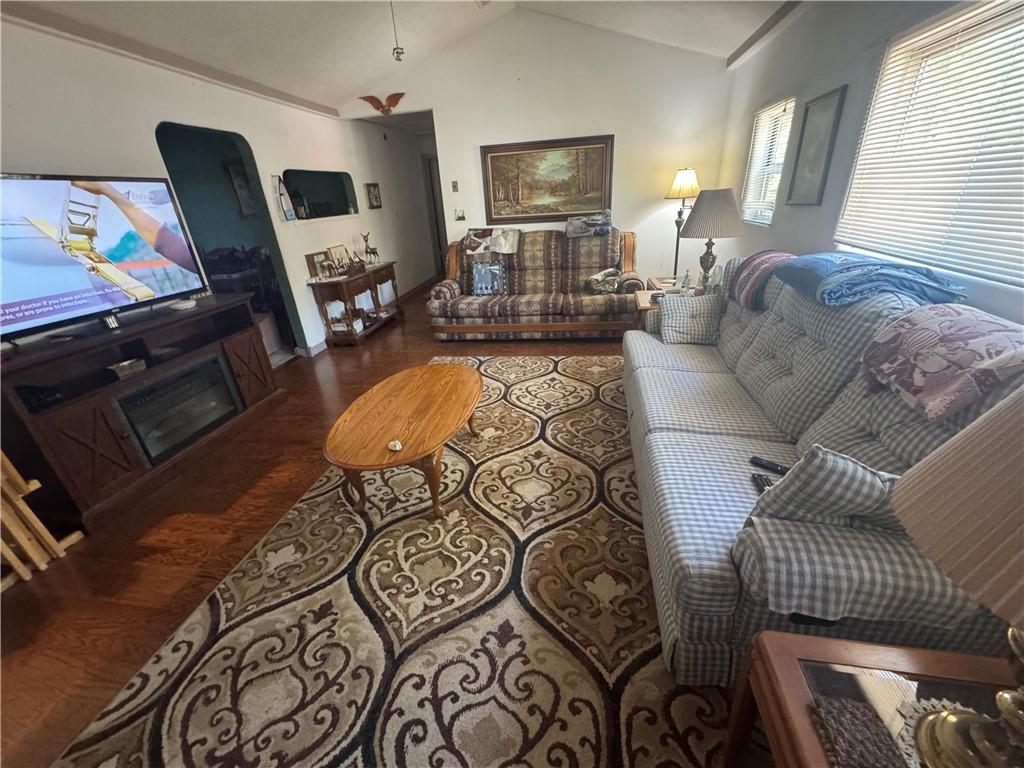 24112 Hickory N/a Property Photo 8