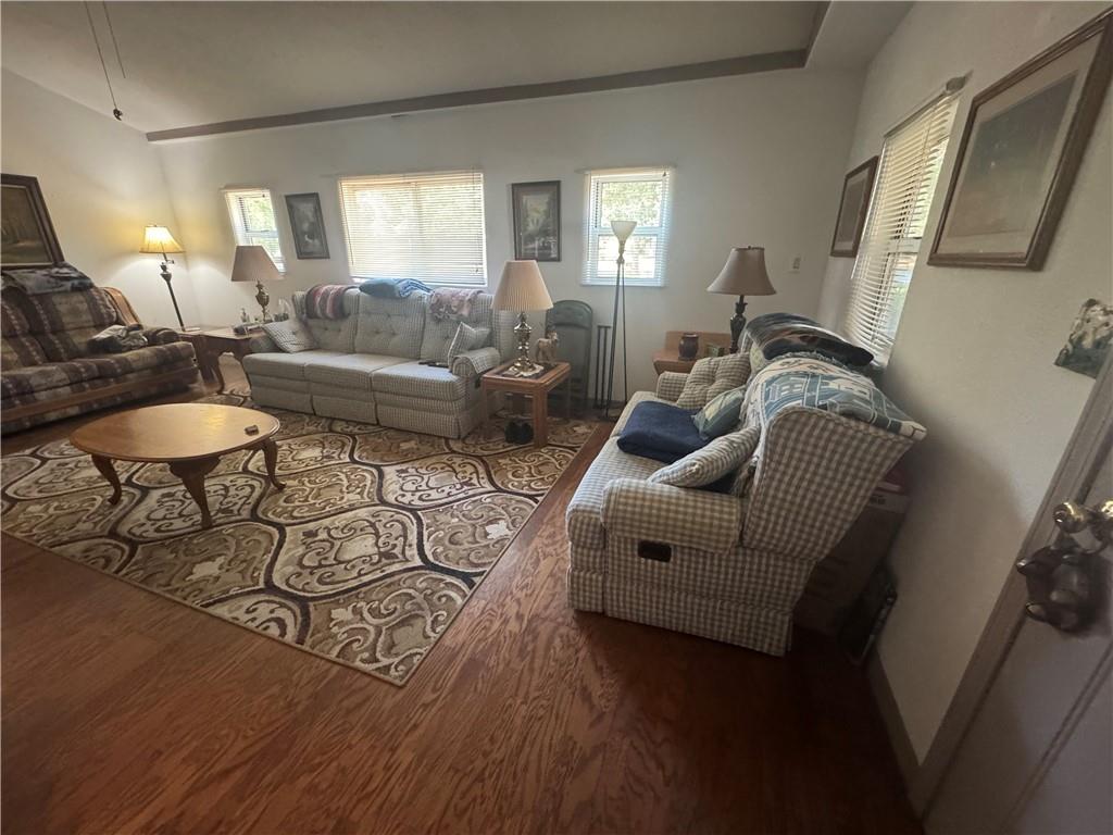 24112 Hickory N/a Property Photo 11