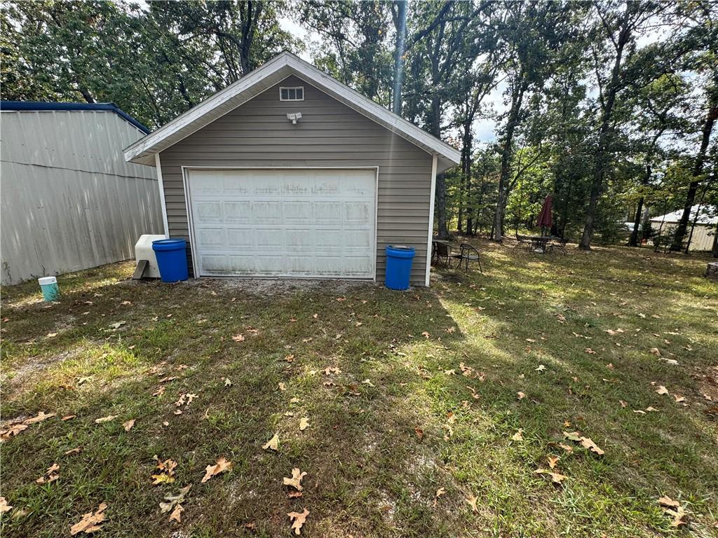 24112 Hickory N/a Property Photo 16