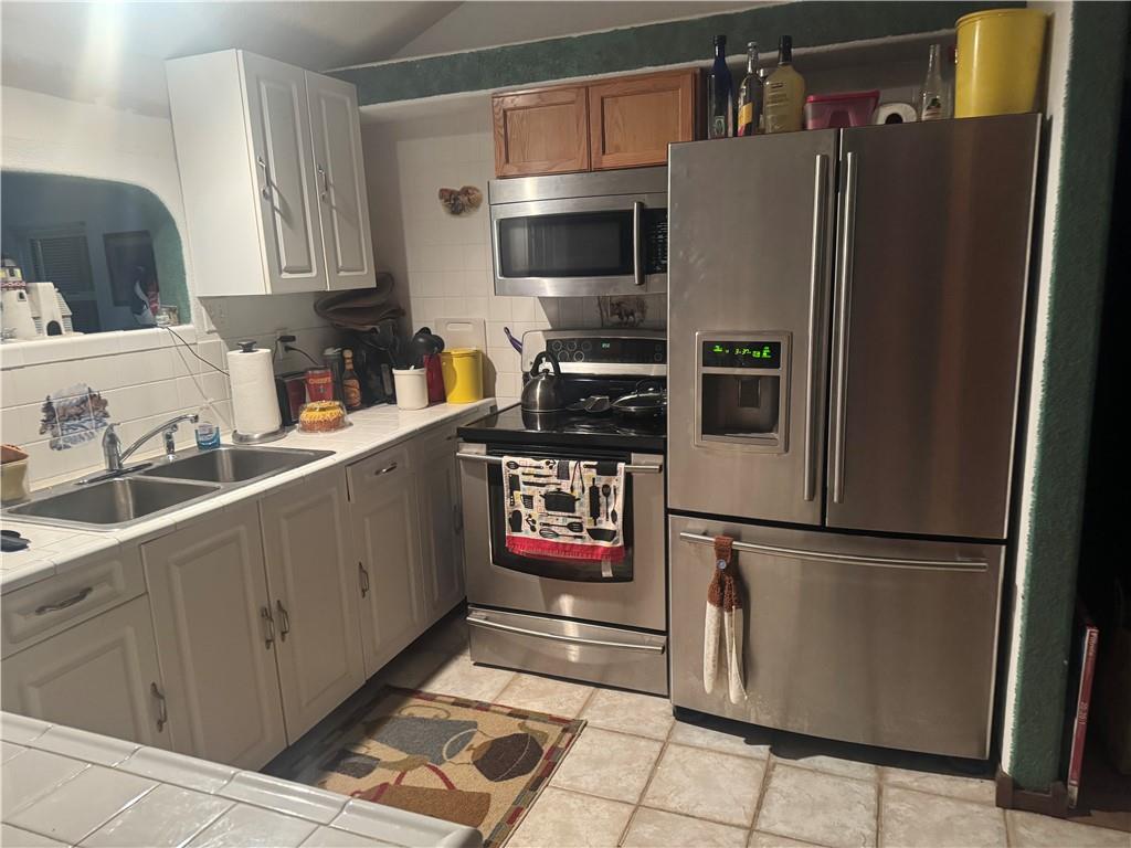 24112 Hickory N/a Property Photo 17