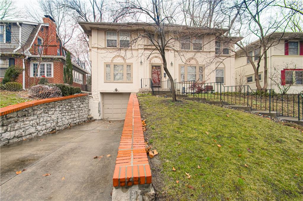 22 W 66th Street Property Photo 2