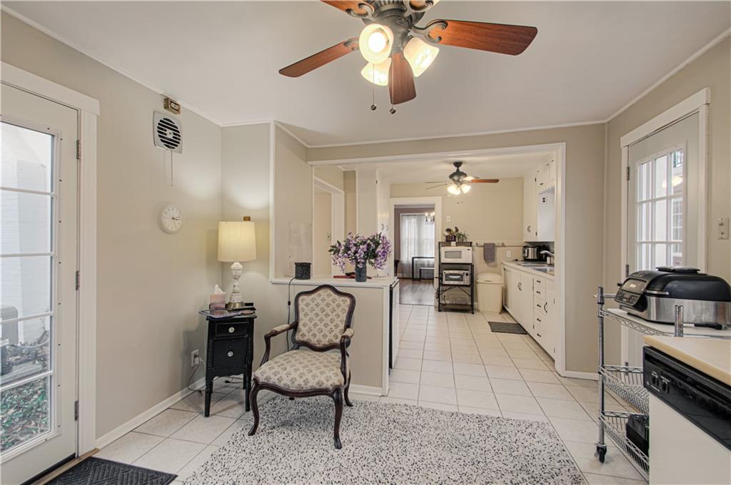 22 W 66th Street Property Photo 8
