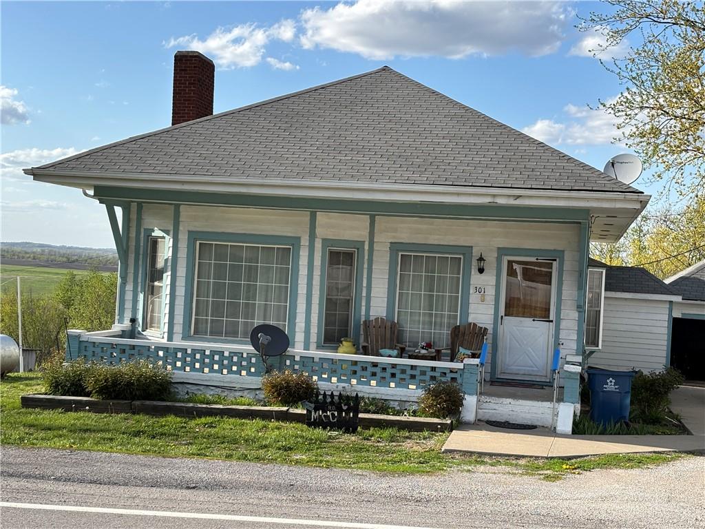 301 W 224 Highway Property Photo 1