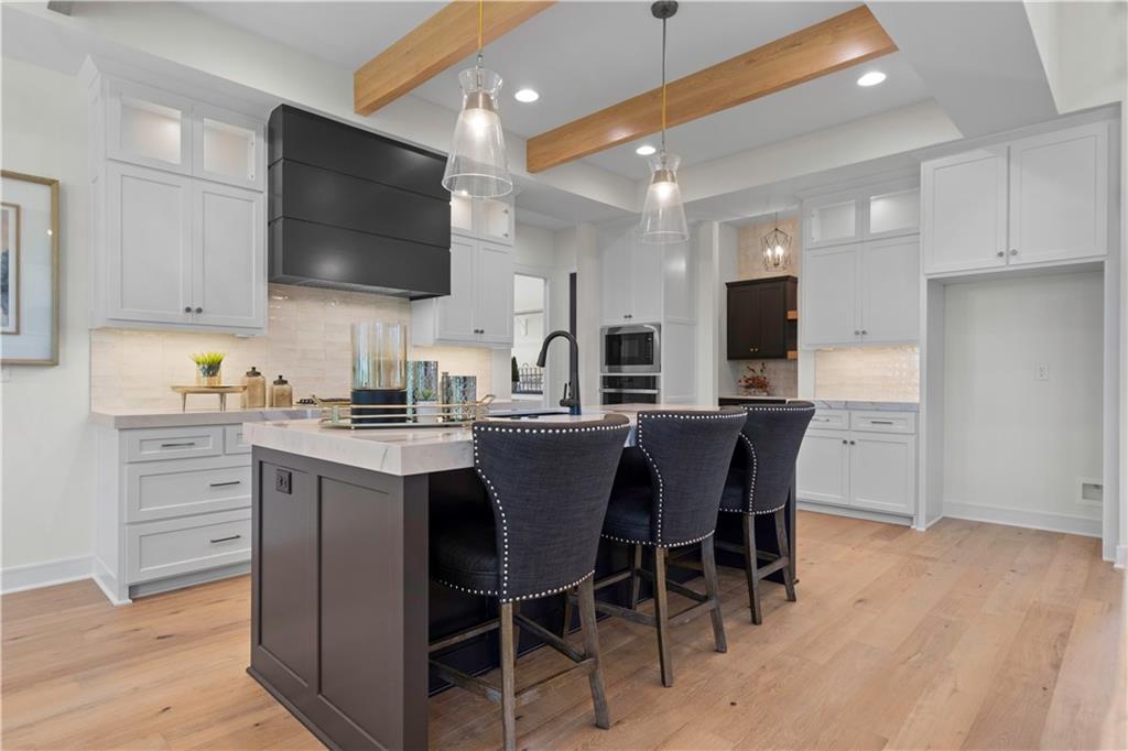 2504 Ne Woodland Oak Circle Property Photo 11