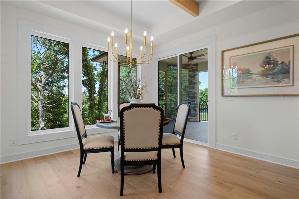 2504 Ne Woodland Oak Circle Property Photo 19