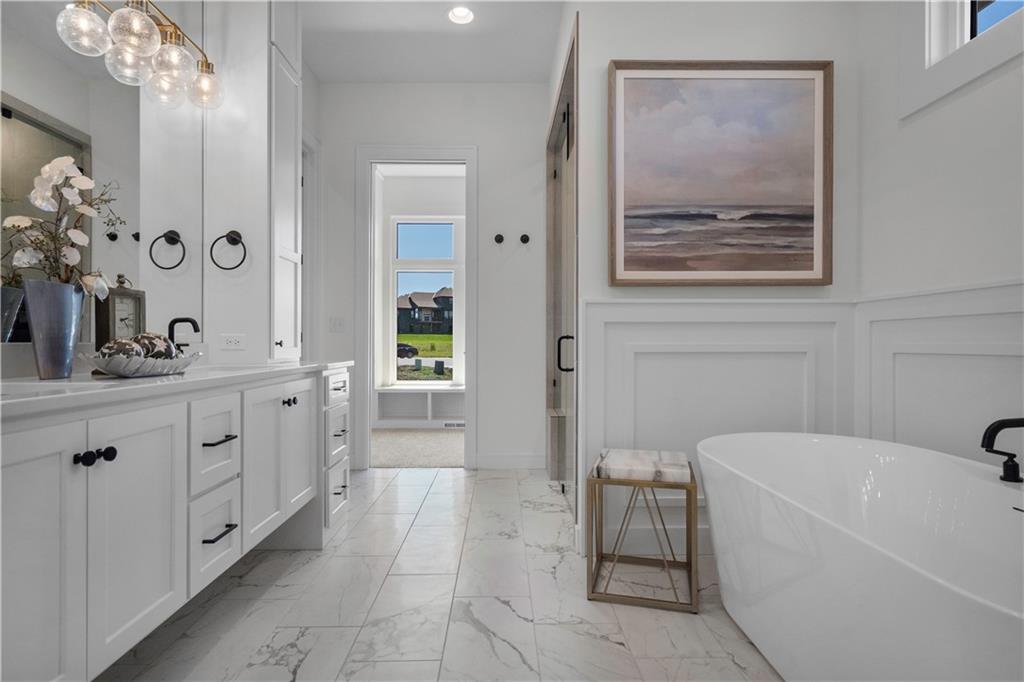 2504 Ne Woodland Oak Circle Property Photo 30