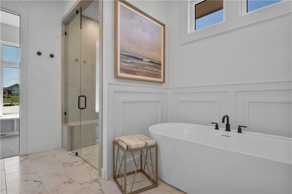 2504 Ne Woodland Oak Circle Property Photo 33