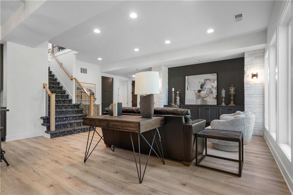 2504 Ne Woodland Oak Circle Property Photo 48