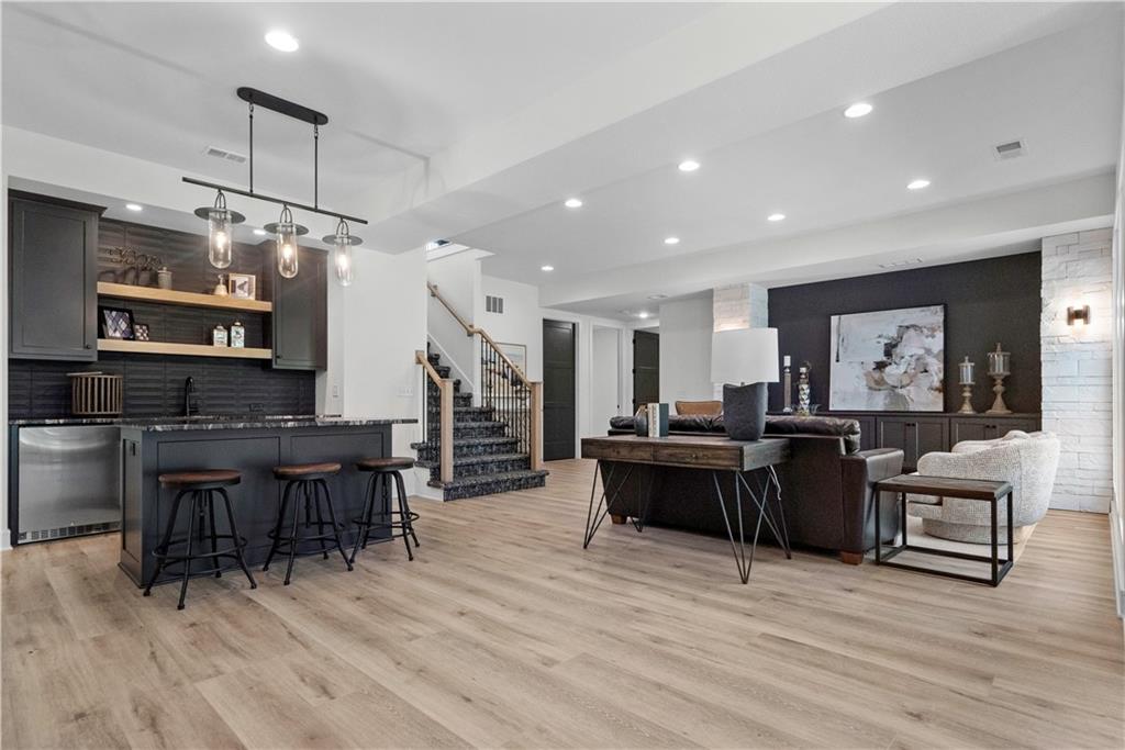 2504 Ne Woodland Oak Circle Property Photo 49