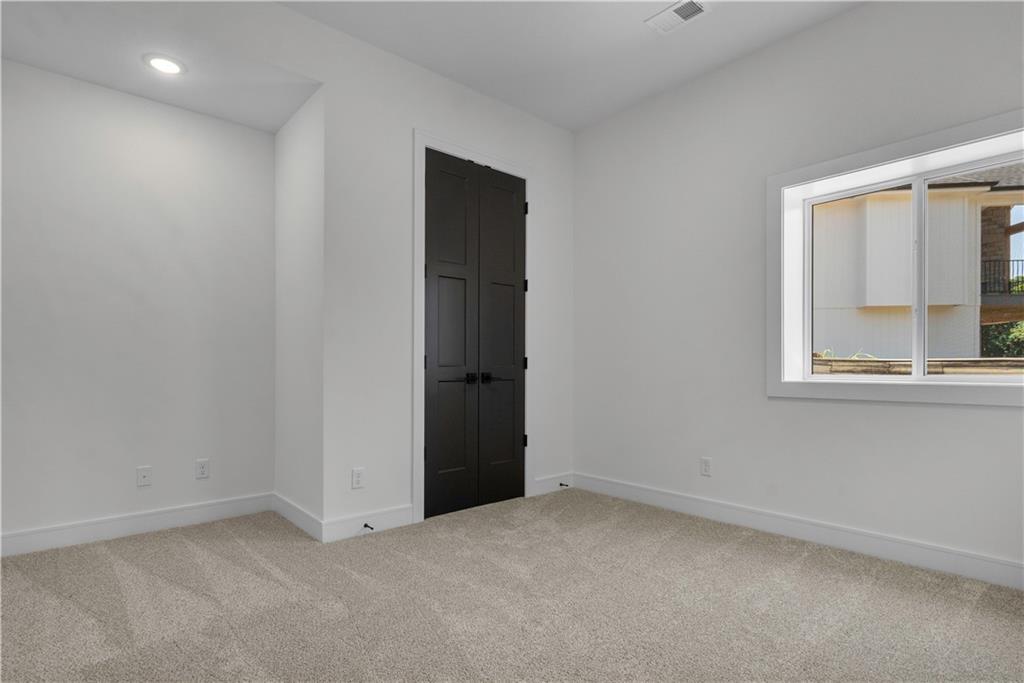 2504 Ne Woodland Oak Circle Property Photo 51