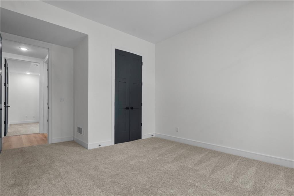 2504 Ne Woodland Oak Circle Property Photo 54