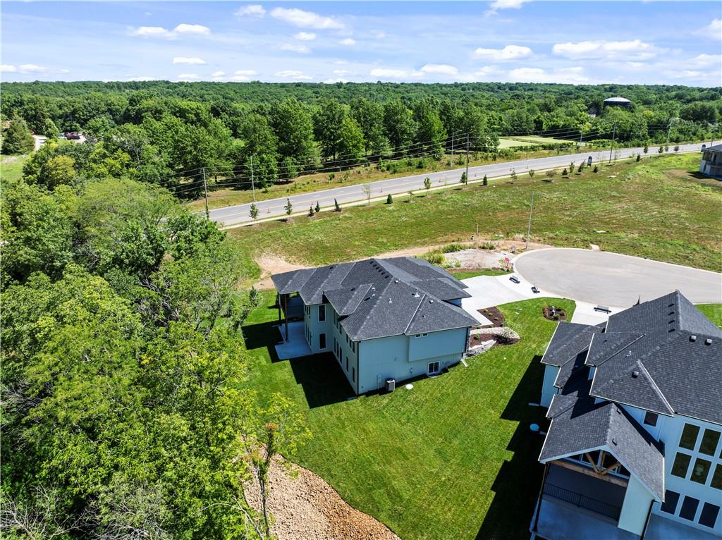 2504 Ne Woodland Oak Circle Property Photo 61