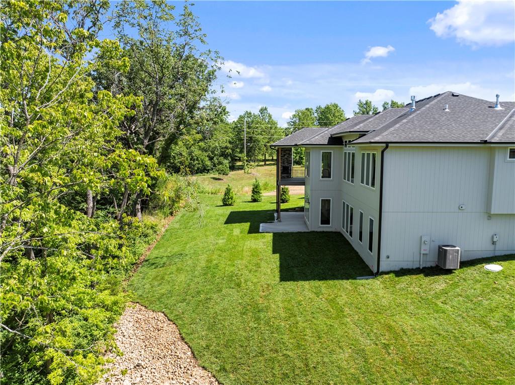 2504 Ne Woodland Oak Circle Property Photo 62