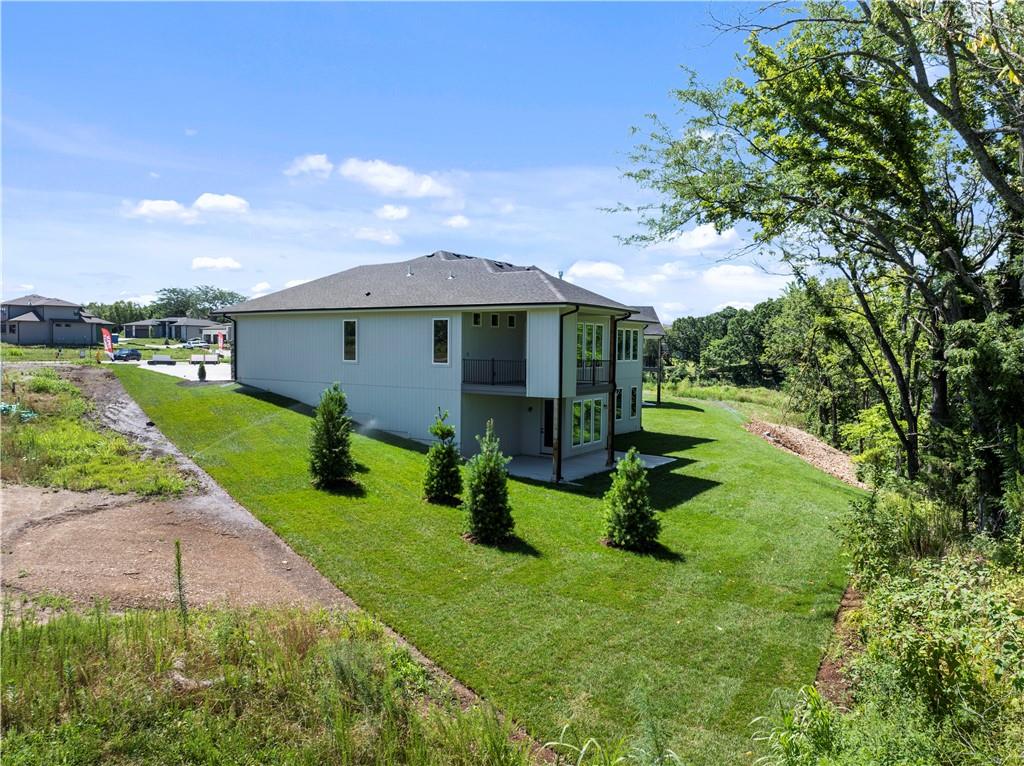 2504 Ne Woodland Oak Circle Property Photo 63