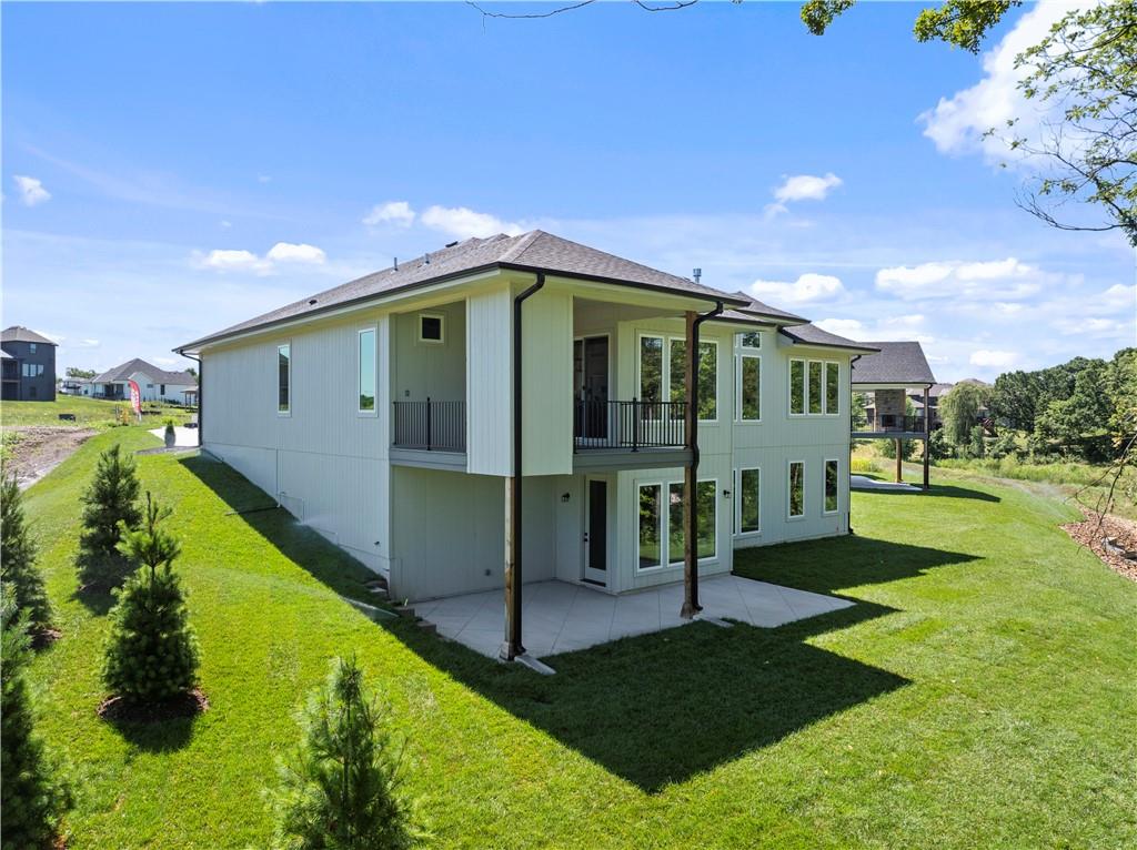 2504 Ne Woodland Oak Circle Property Photo 64