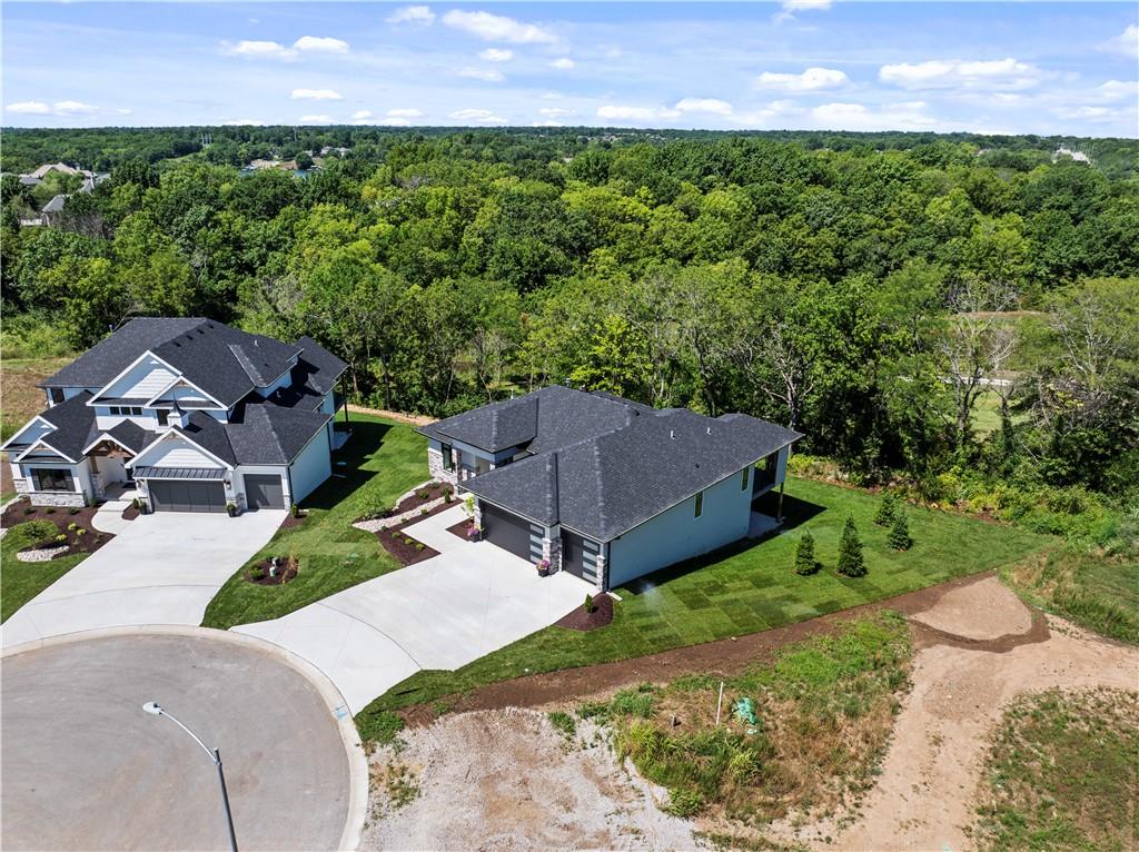 2504 Ne Woodland Oak Circle Property Photo 65
