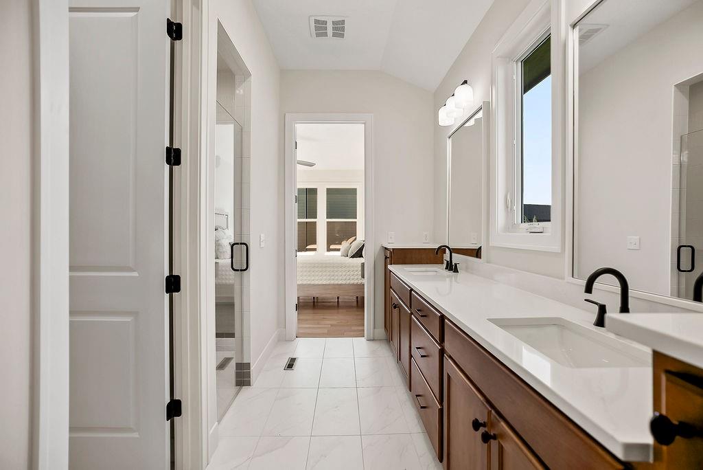 17312 Oakshire Street Property Photo 22