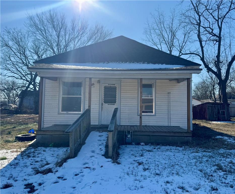 1013 E Poplar Street Property Photo