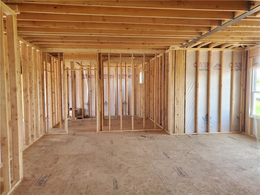 16875 Norton Street Property Photo 6