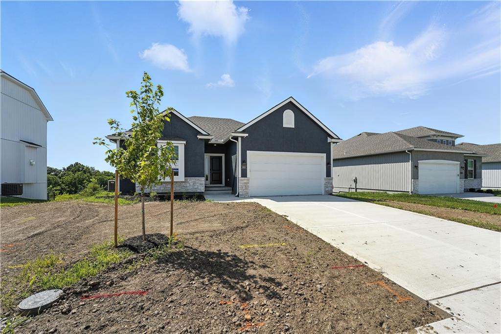 9616 N Amoret Avenue Property Photo