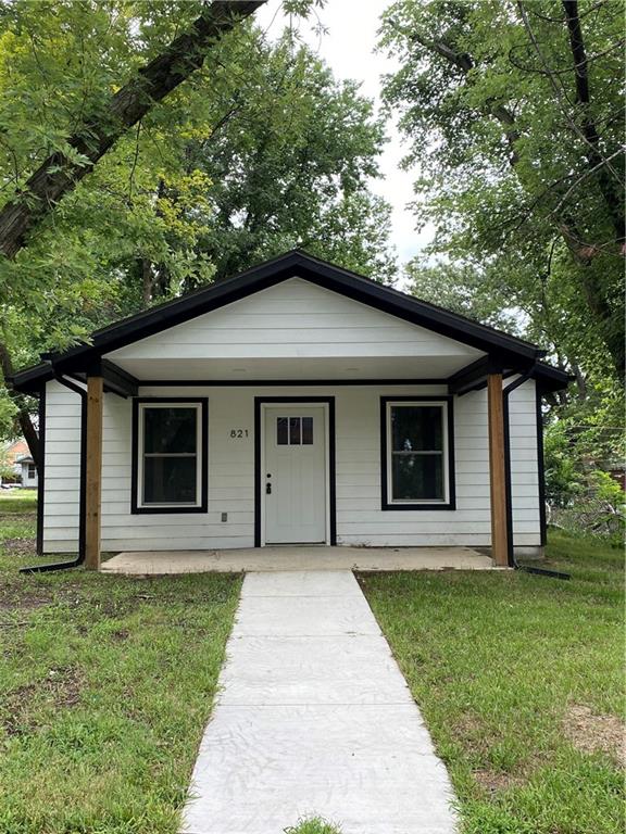 821 North Street Property Photo 1