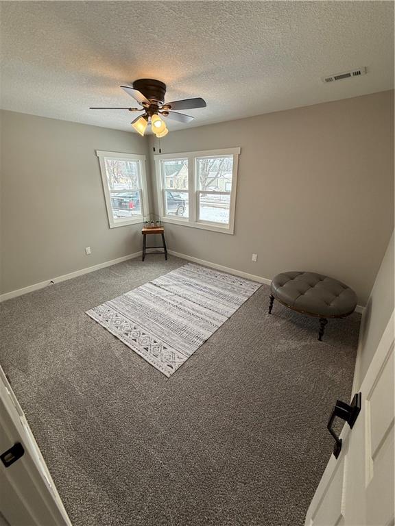 715 N Mulberry Street Property Photo 9