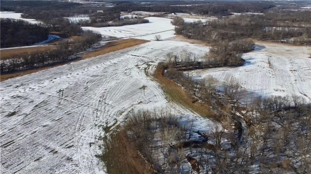 Mo-b Highway Property Photo