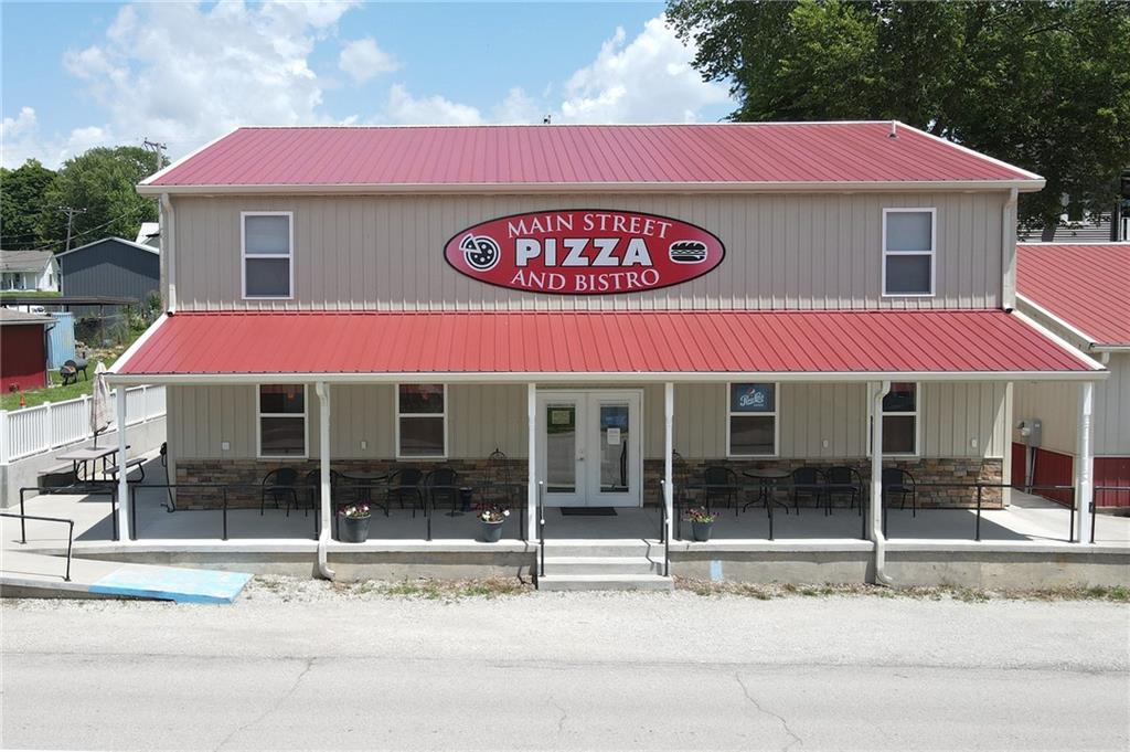 203 Main Street Property Photo