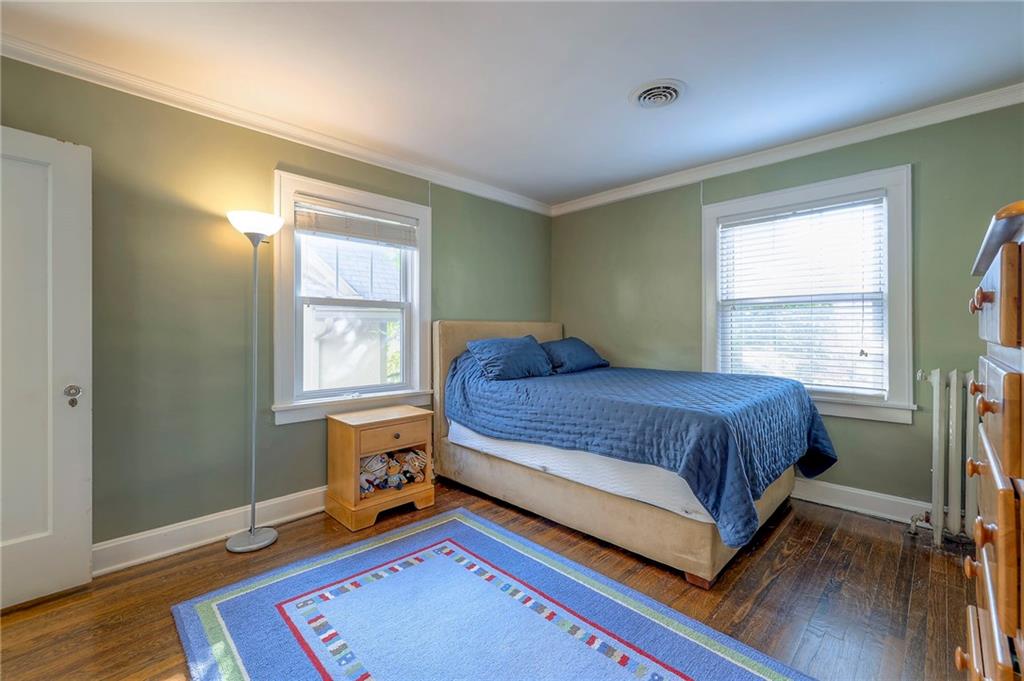 302 W 66 Terrace Property Photo 17