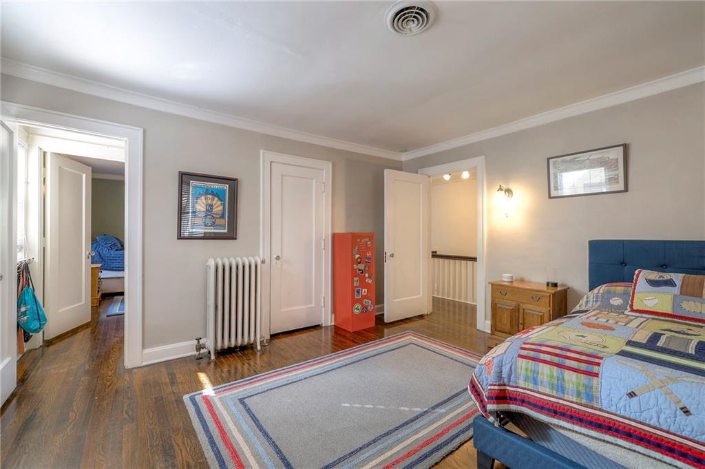 302 W 66 Terrace Property Photo 18