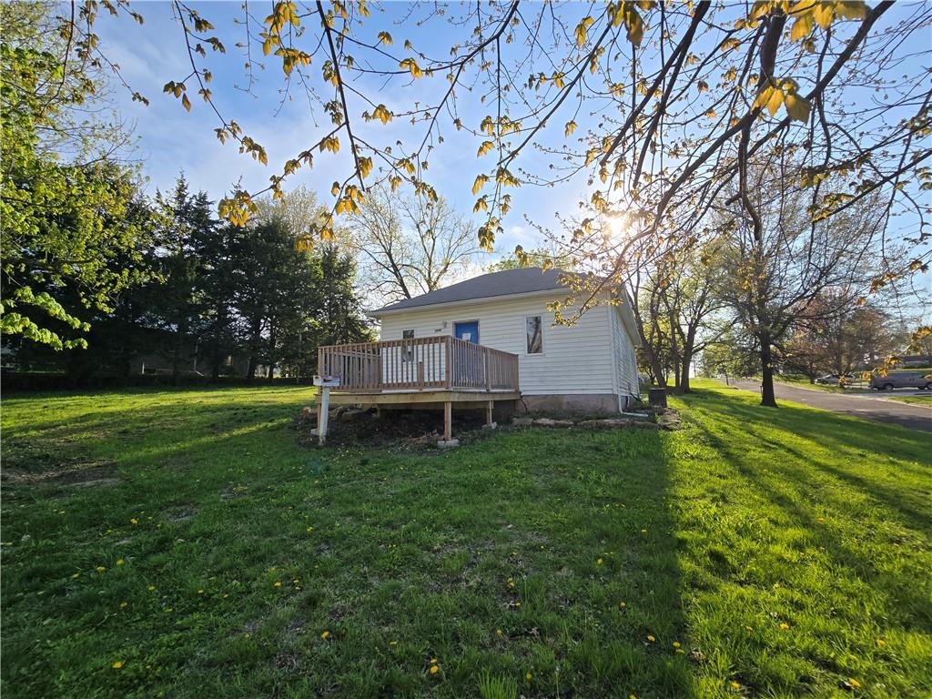 1045 E 2nd Avenue Property Photo