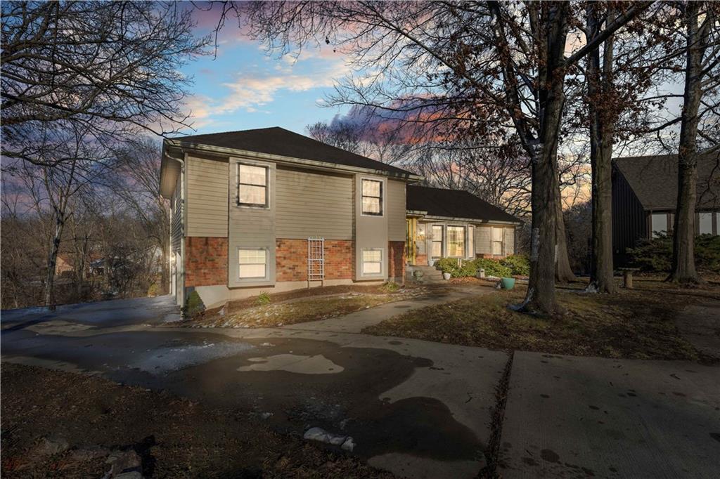 5837 N Indiana Avenue Property Photo