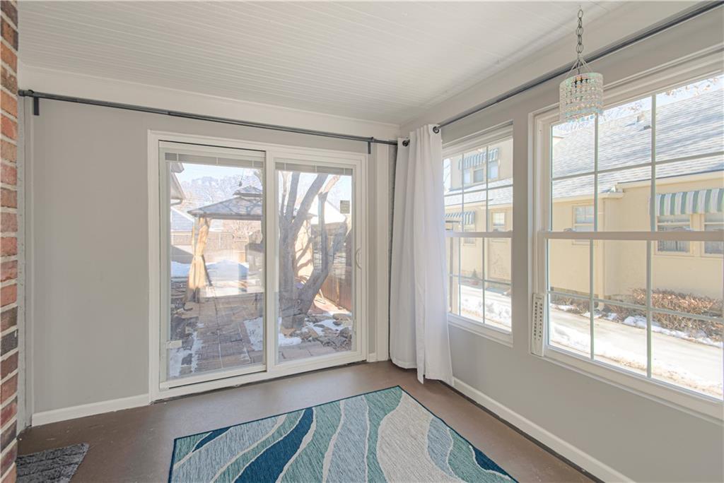300 E 67th Street Property Photo 7