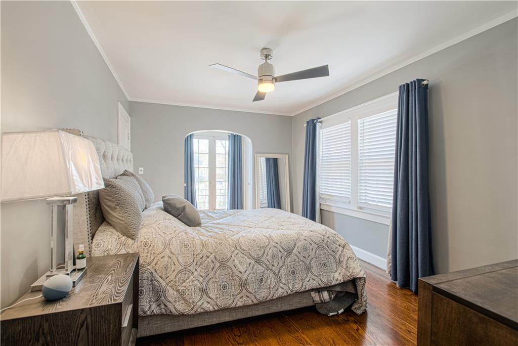 300 E 67th Street Property Photo 17