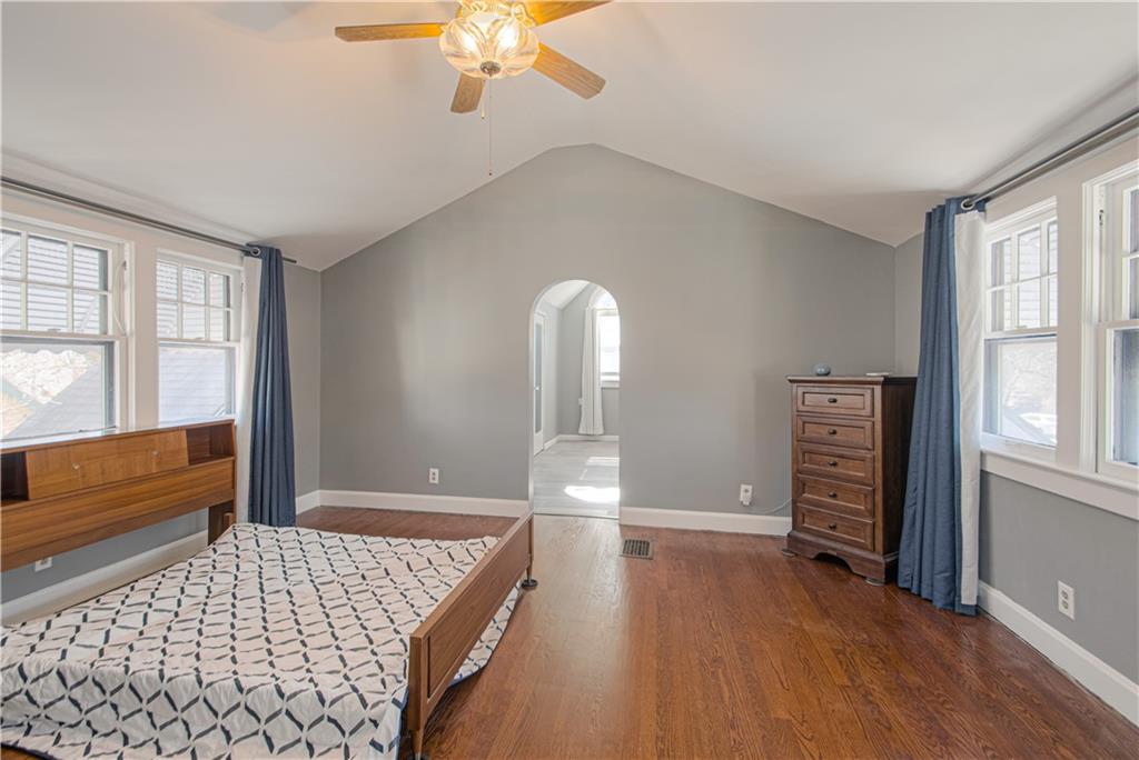 300 E 67th Street Property Photo 23