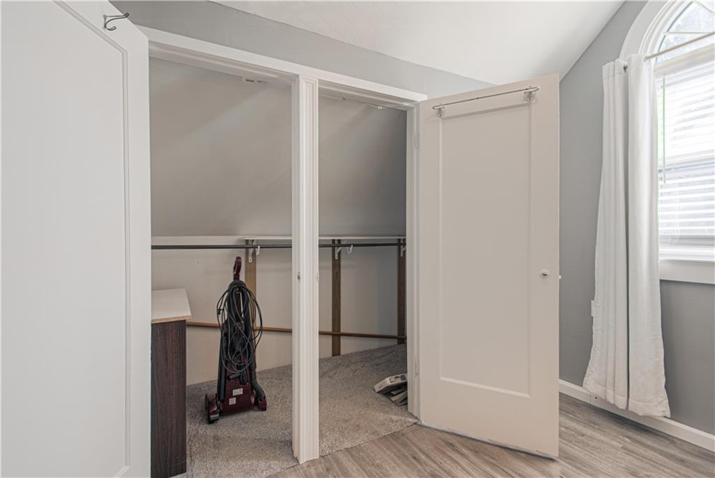300 E 67th Street Property Photo 28
