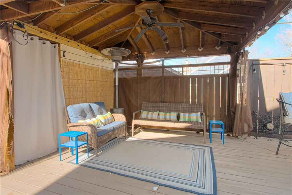 300 E 67th Street Property Photo 32