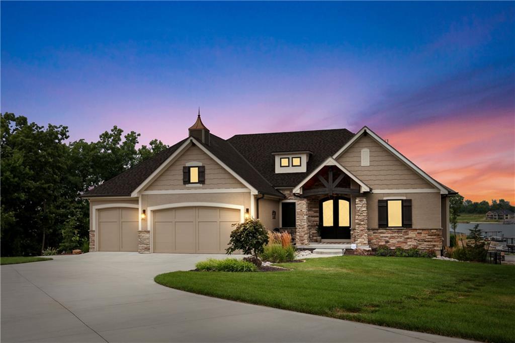 142 Grand Prairie Circle Property Photo