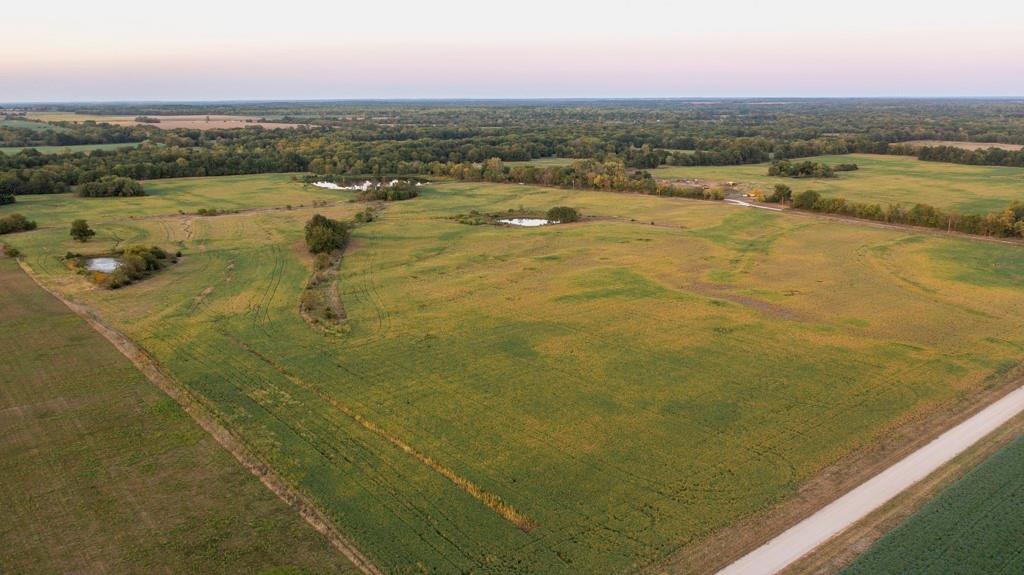 East 600 Rd Road Property Photo 30