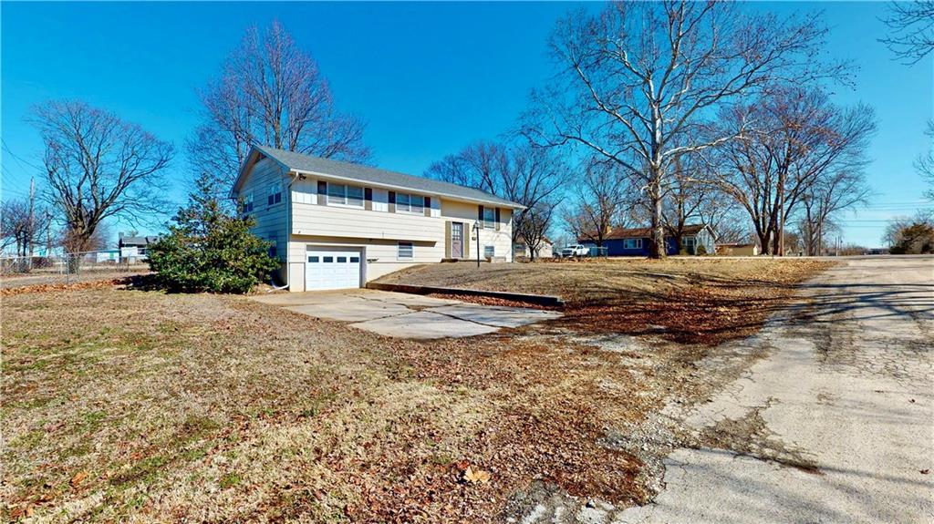 201 W Freeman Street Property Photo
