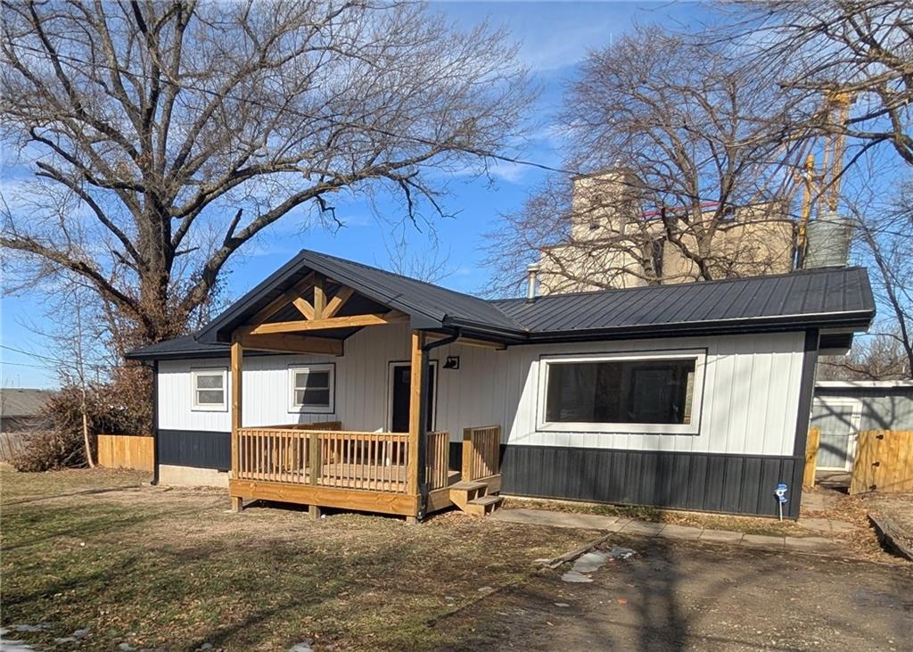 207 N Lincoln Avenue Property Photo