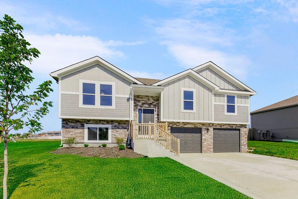 707 Wood Sage Court Property Photo 1