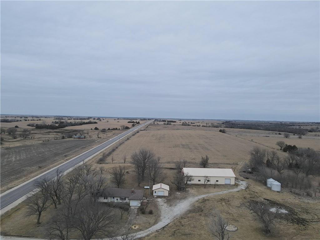 16702 S 59 Highway Property Photo 7