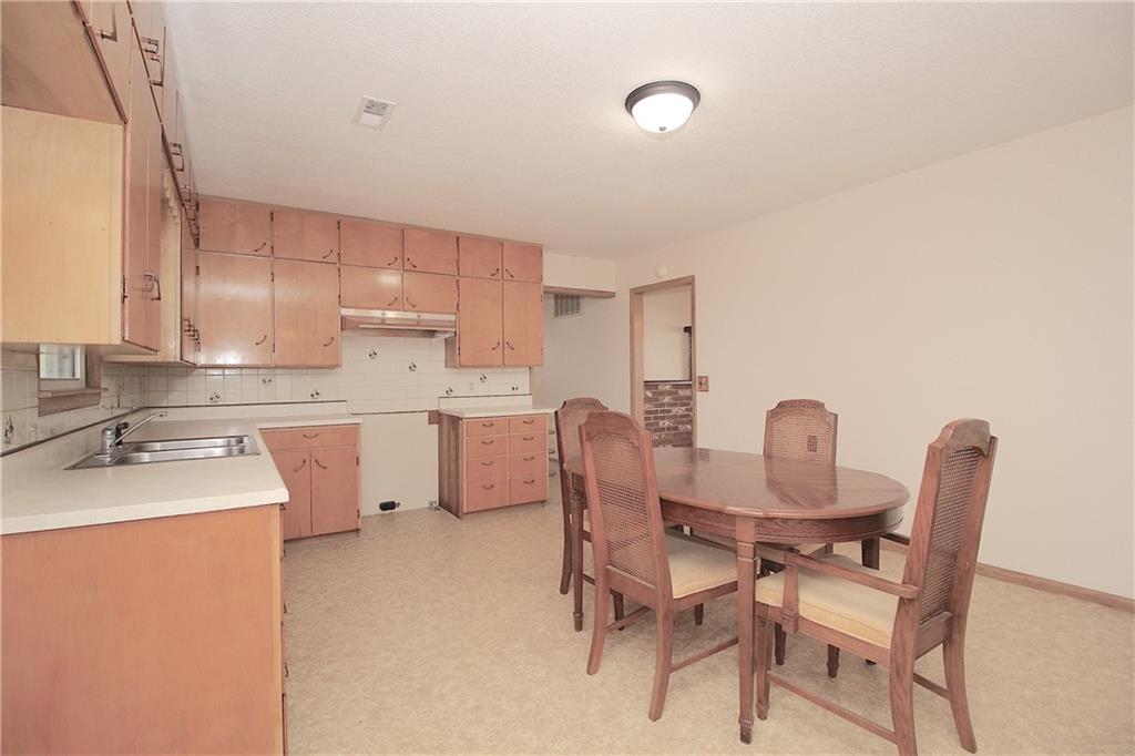 16702 S 59 Highway Property Photo 16